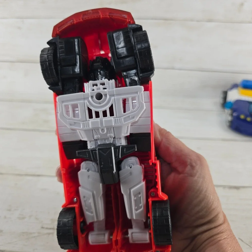 2 Hasbro Transformers Rescue Bots Chase the Police-Bot & Sideswipe Action Figure